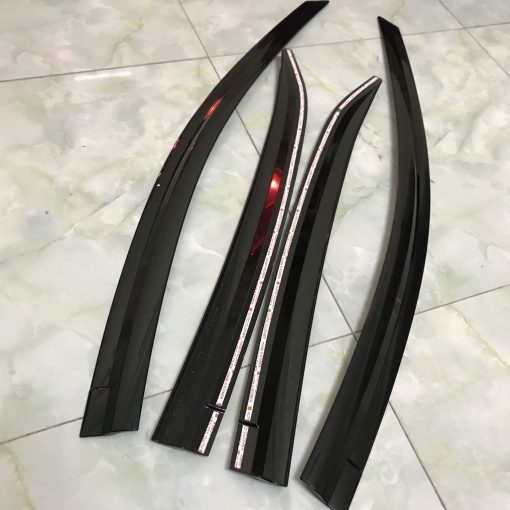 Vè Che Mưa Xe TOYOTA ALTIS 2014 - 2021 nhựa đen cao cấp - Hình ảnh 4
