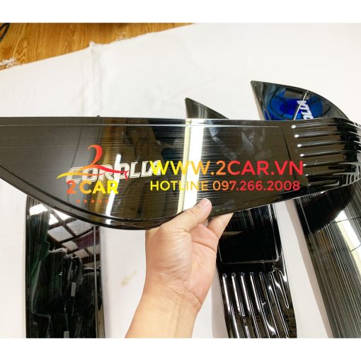 Ốp Tapli Cánh Cửa Xe Toyota Altis 2014-2021, chất liệu TiTan Cao Cấp - Hình ảnh 4
