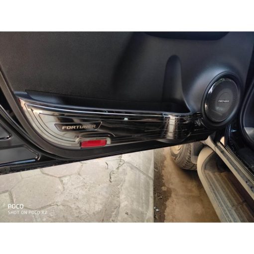Ốp Tapli cánh cửa xe Fortuner 2017 2018 2019 2020 2021 2022 2023 Hàng titan cao cấp, 1 bộ 4 cánh - Hình ảnh 3