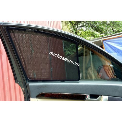 Rèm che nắng chống UV xe Chevrolet Captiva Reww Loại 1 Mr Ô Tô - Bảo hành 24 tháng- Đế nhựa - Hình ảnh 4