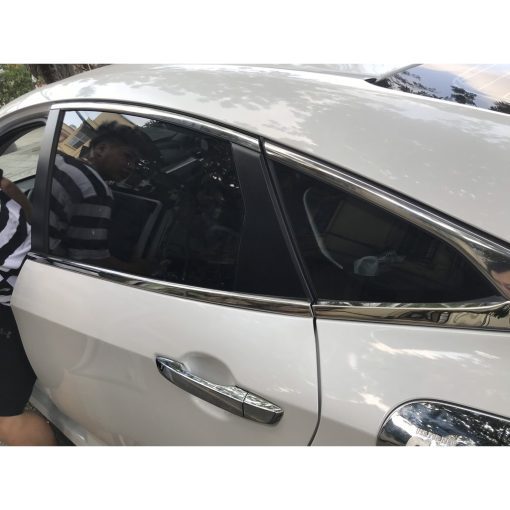 Nẹp viền chân kính, cong kính xe Honda Civic đời 2016 - 2021 Hàng inox cao cấp - Hình ảnh 4