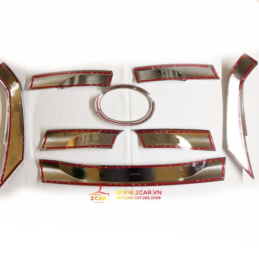 Ốp Mặt Ca lăng, calang trên xe Toyota Fortuner 2017- 2018 2019 2020 2021 mạ crom - Hình ảnh 5