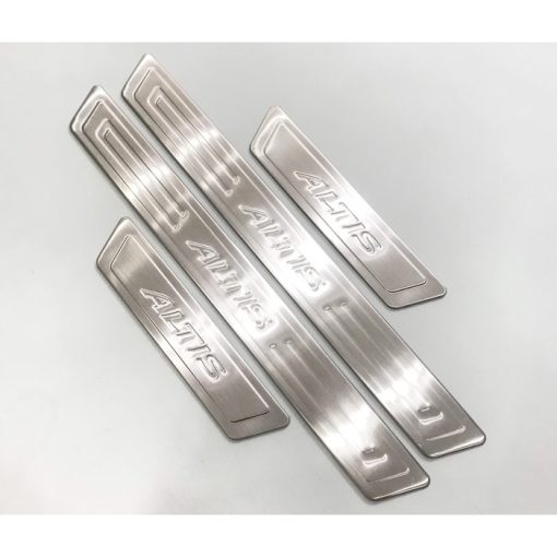 Ốp bậc cửa, Nẹp bước chân trong, ngoài xe Toyota Altis 2014 - 2021 chất liệu inox - Hình ảnh 6