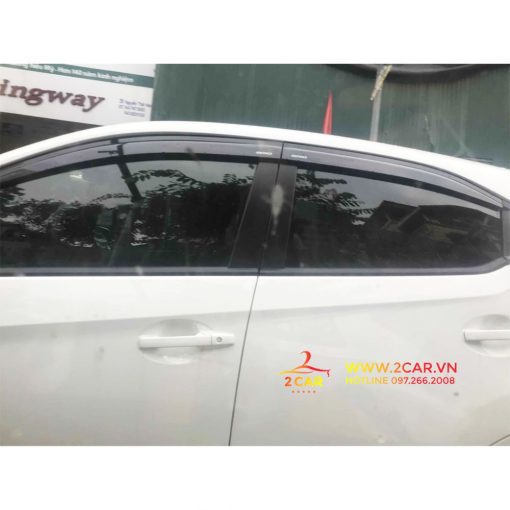 Vè Che Mưa Xe Honda Brio 2018-2023 nhựa đen dày - Hình ảnh 2