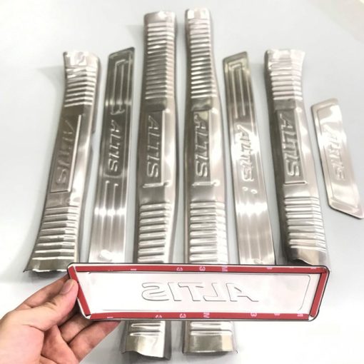 Ốp bậc cửa, Nẹp bước chân trong, ngoài xe Toyota Altis 2014 - 2021 chất liệu inox - Hình ảnh 8