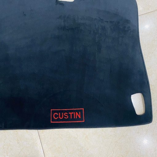 Thảm taplo nhung xe Hyundai Custin 2023 2024 - Mẫu lông cừu cao cấp , Hàng 3 lớp có đế có chống trượt, che nắng tốt - Hình ảnh 2
